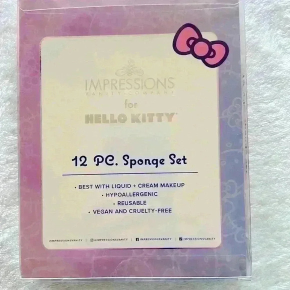Hello Kitty 12 PC Sponge Gift Set Beauty Blender Sanrio Vanity Makeup Essential - Picture 5 of 5